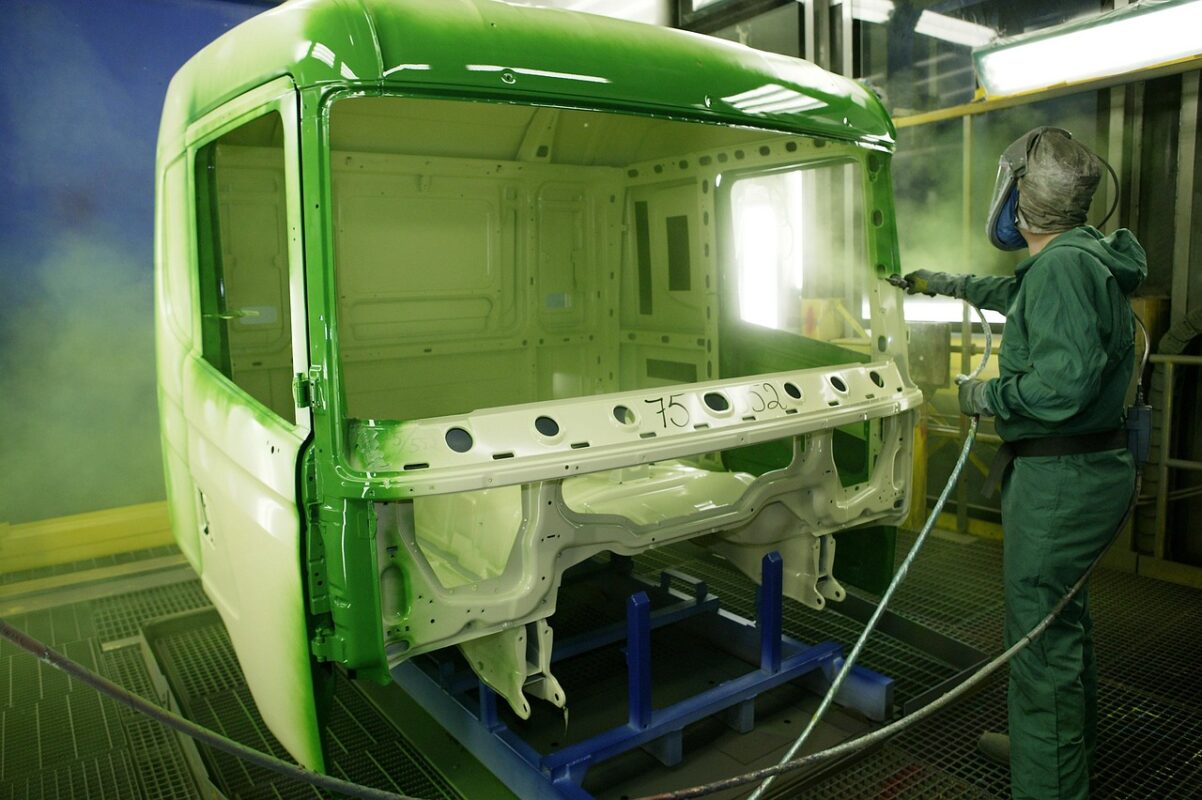 Airbrush compressors: the specifications that matter